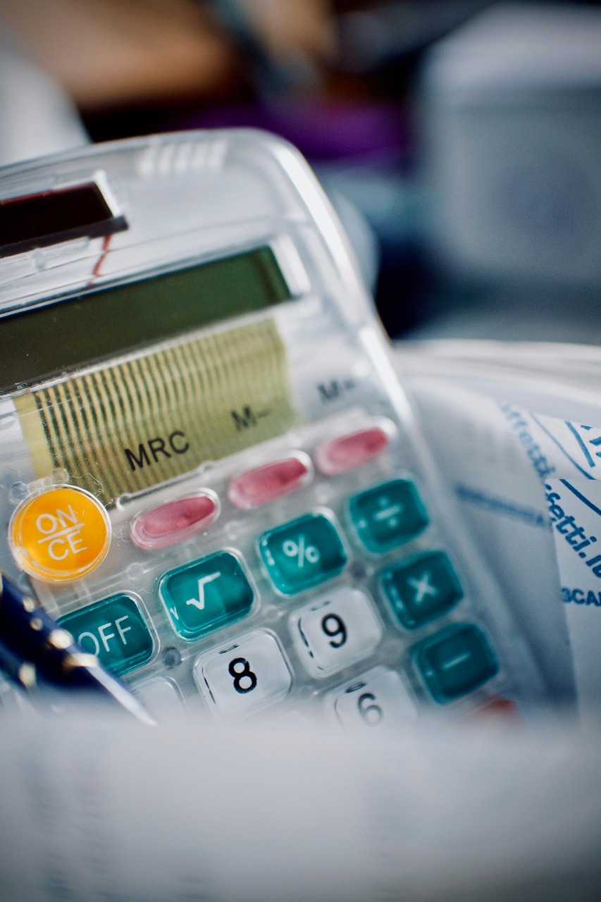 calculator 7574111 1280